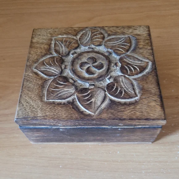Hand Carved Box - Picture 4 of 7
